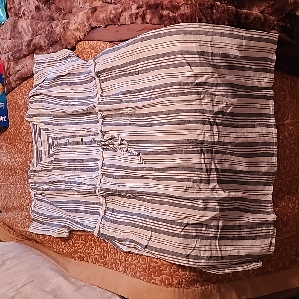 Lounge dress with tie